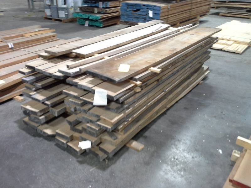 lot 4175 image: Bundle of Maple