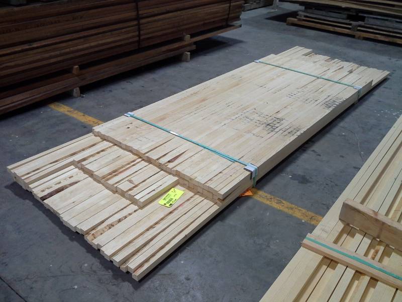 lot 4179 image: Bundle of Pine