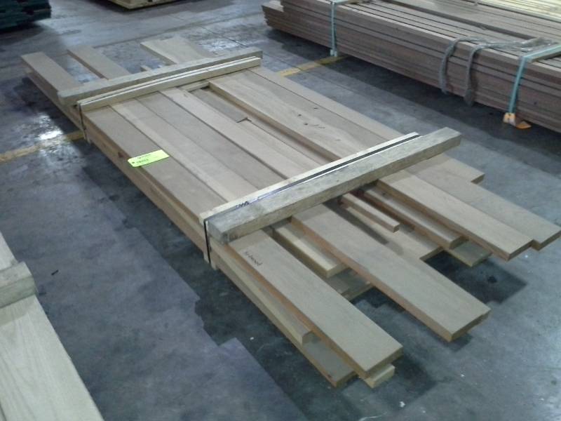 lot 4182 image: Bundle of Redwood