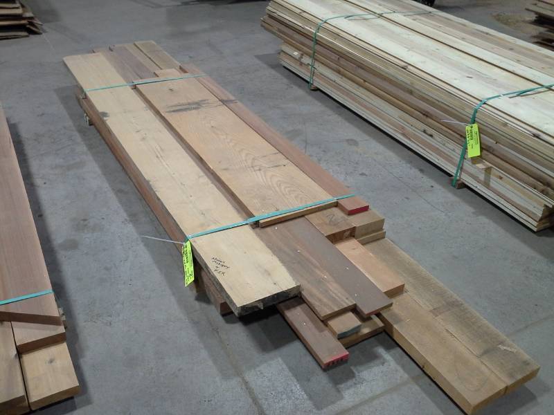 lot 4208 image: Mixed Bundle of African Mahogany and Fir