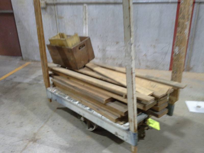 lot 4219 image: Jakes Brand Railroad Cart