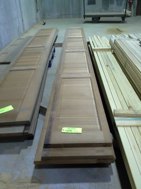 lot 4217 image: Four Beautiful Solid Redwood Garage Door Panels