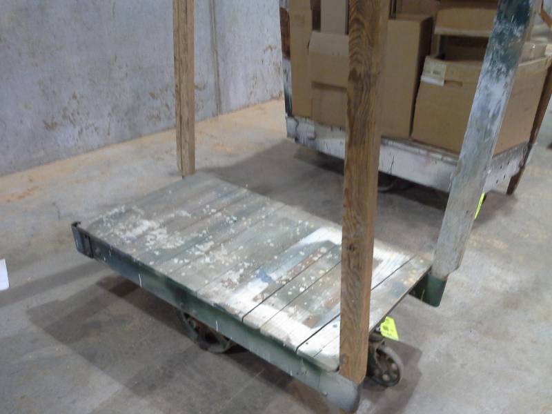 lot 4225 image: Jakes Brand Railroad Cart