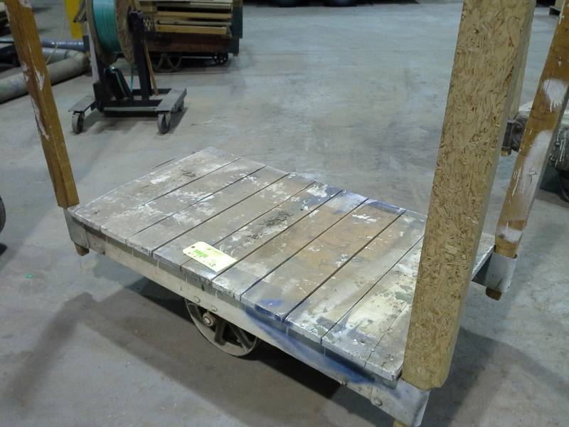 lot 4227 image: Jakes Brand Railroad Cart