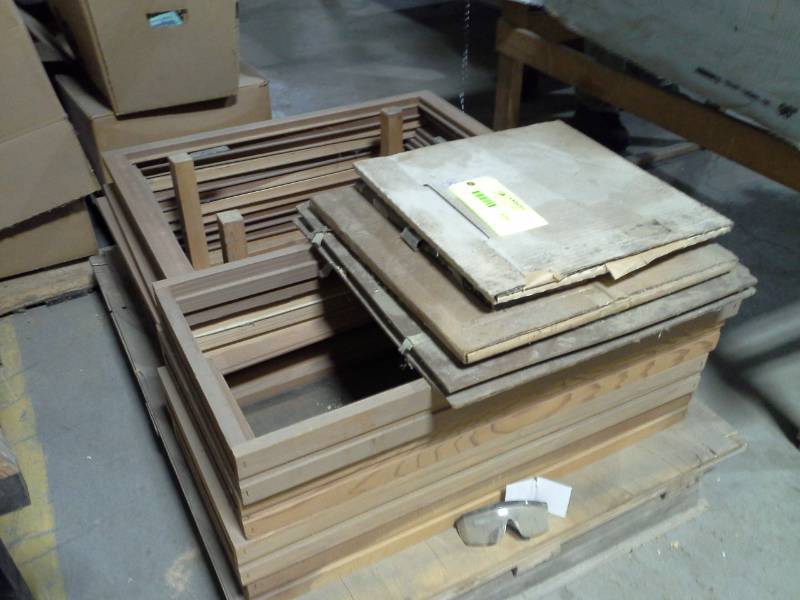 lot 4262 image: Misc. Pallet of Frames and Sawblades