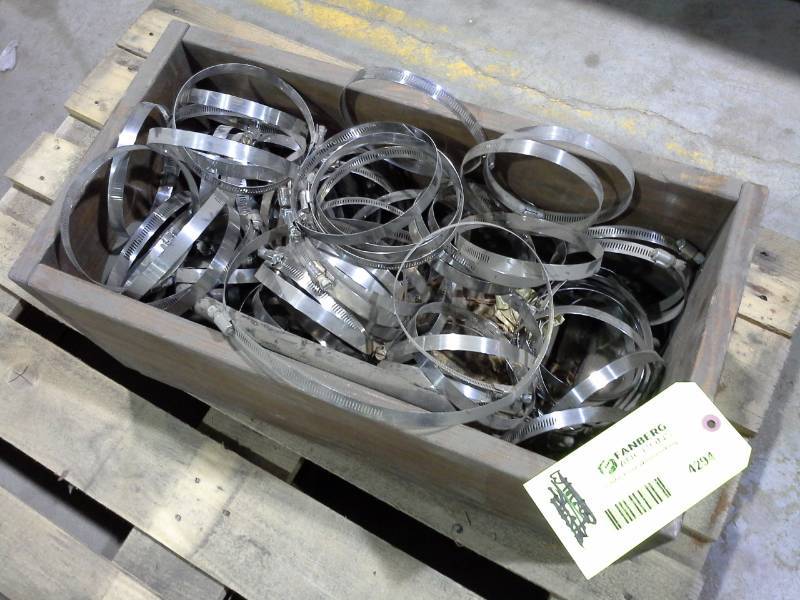 lot 4294 image: Box of Ring Clamps
