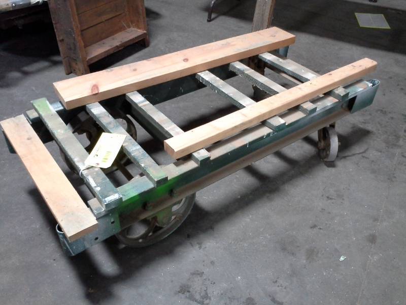 lot 4312 image: Heavy Duty Cart