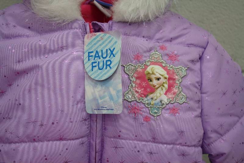 lot 232 image: Frozen 2T Winter Jacket - New