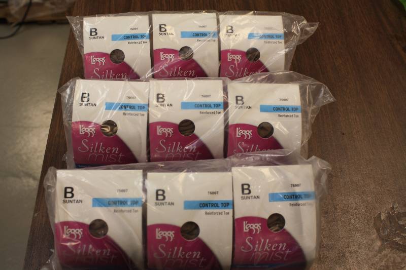 lot 41 image: Leggs Top Panty - 9 Pair SunTan Color Size B