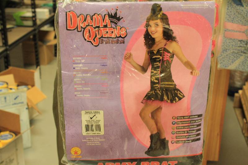 lot 212 image: Drama Queen Army Brat Young Adult Costume Size Tween Small 0-2