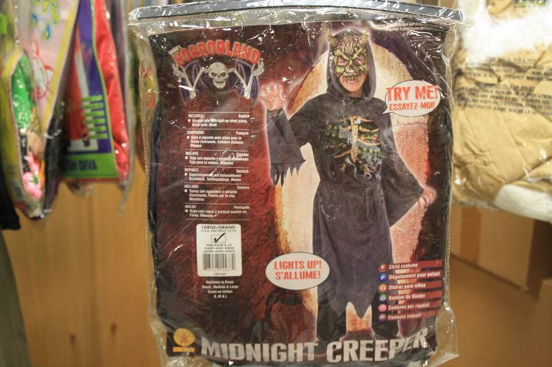 lot 192 image: Midnight Creeper Child Costume Size Large 12-14