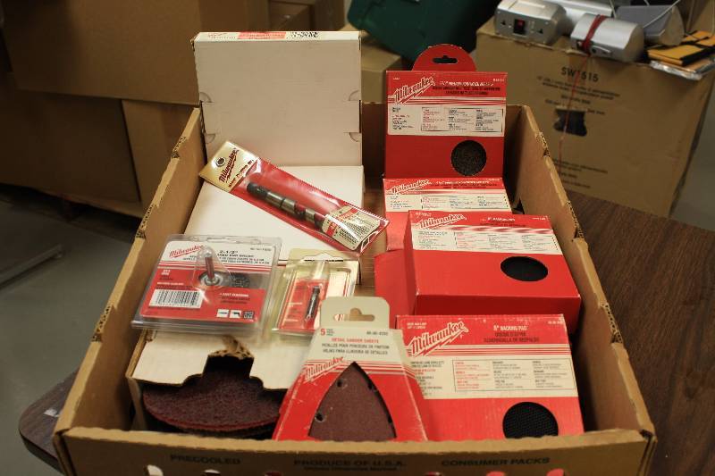 lot 77 image: Milwaukee Tools Lot #77