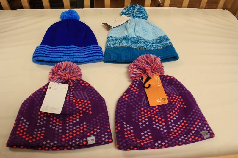 lot 85 image: 4 New Winter Hats