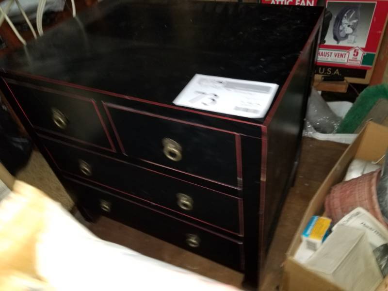 lot 73 image: Wood Side Table with 4-Drawers