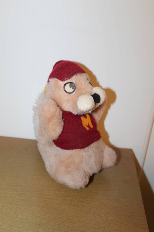 lot 334 image: Minnesota Golden Gopher Plush Toy