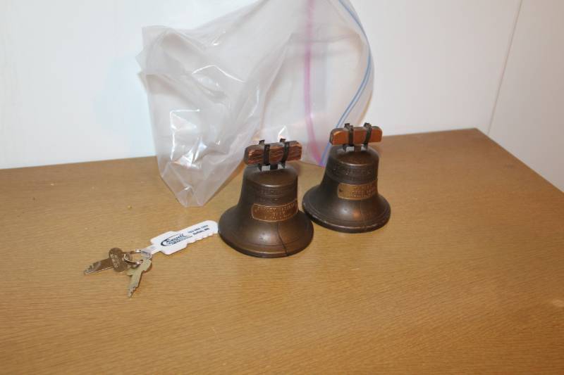 lot 383 image: The Bankers Savings and Credit System Co. Vintage Liberty Bell Banks with Keys