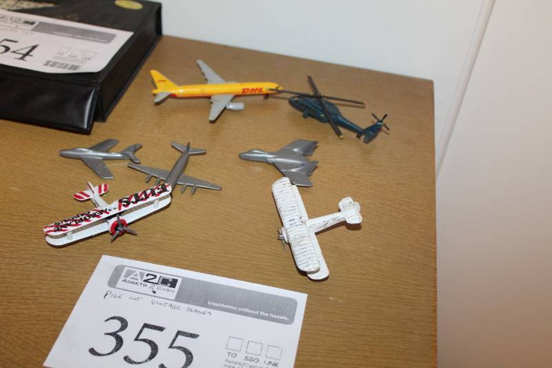 lot 355 image: Vintage Scale Model Planes