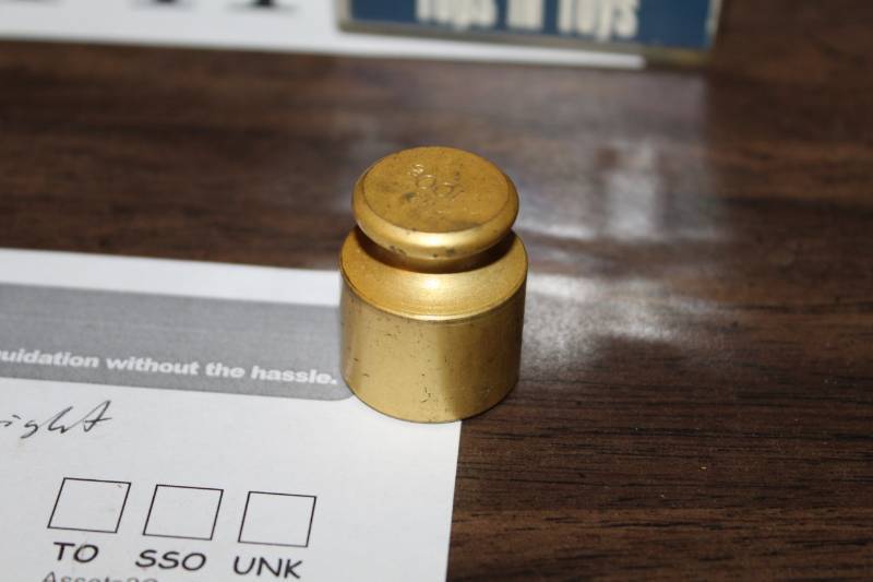 lot 142 image: Brass Weight