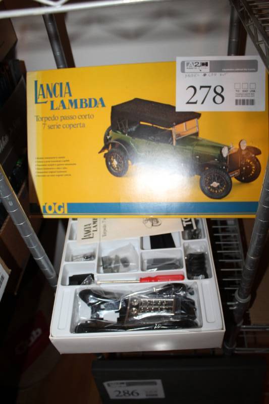 lot 278 image: Togi Lancia Lambda Scale Model Kit