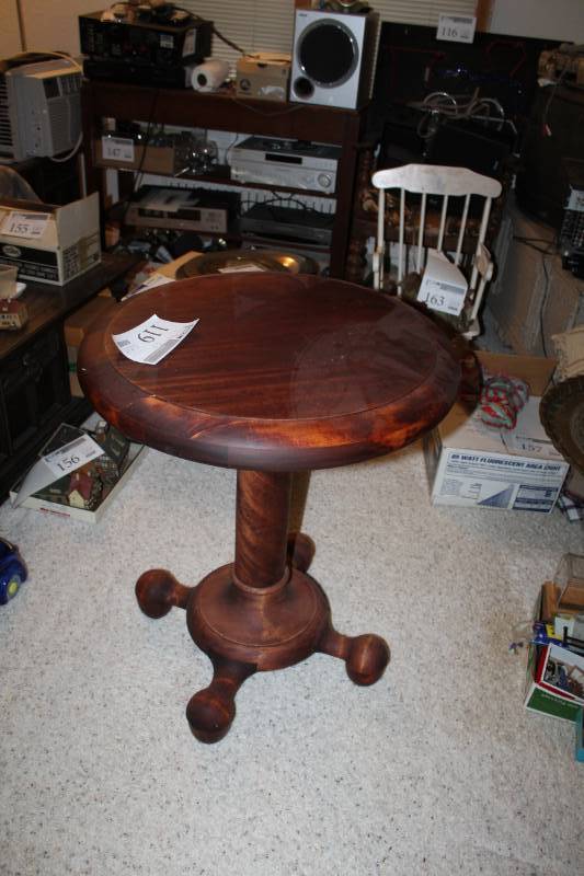 lot 119 image: Vintage Round Wood Side Table