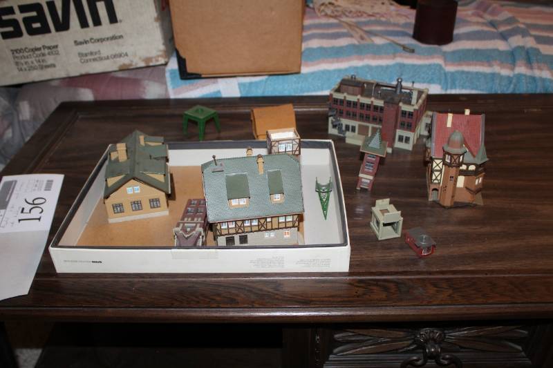 lot 156 image: Kibri N Scale Replica Buldings Table Dcor