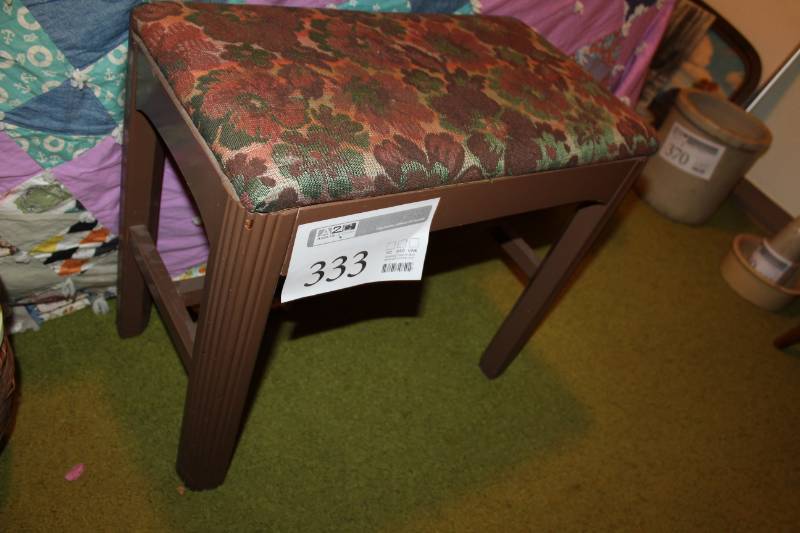 lot 333 image: Ottoman