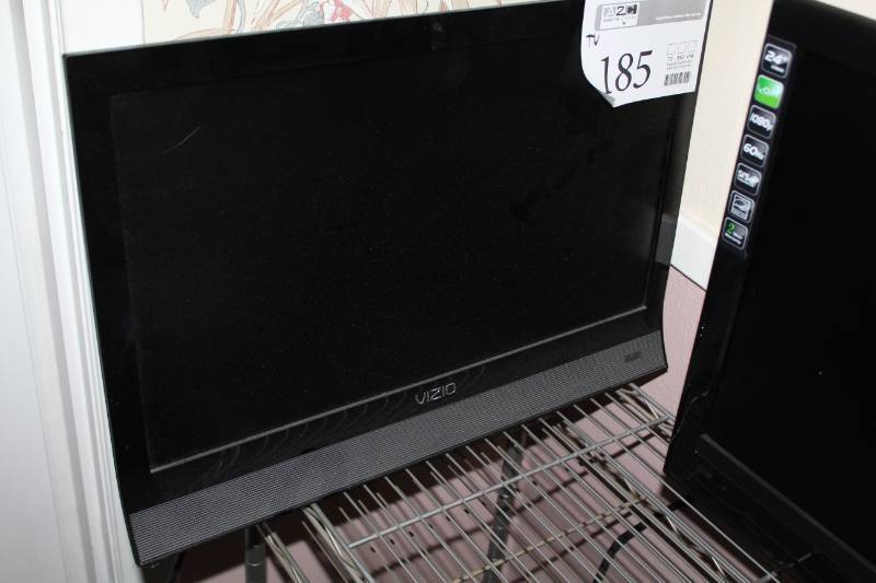 lot 185 image: 2010 Vizio Flat Screen TV
