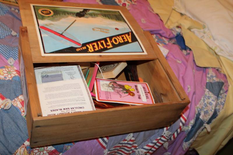 lot 331 image: Rangs Australian Boomerang, Aero Flyer Box wood toys