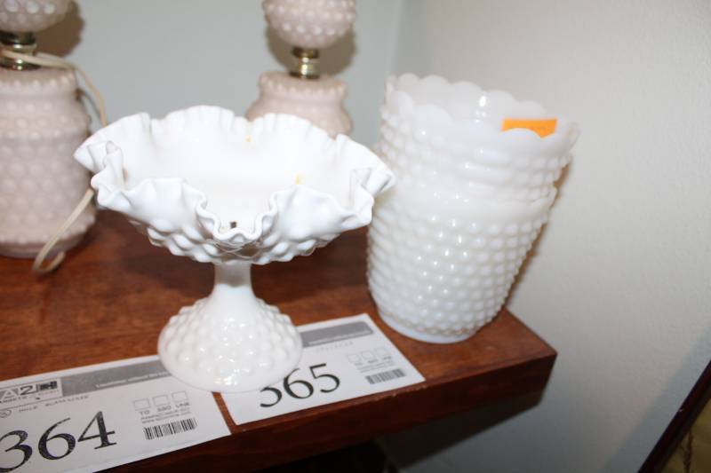 lot 364 image: Fire King and Fenton Hobnail Milk Glass Table Dcor