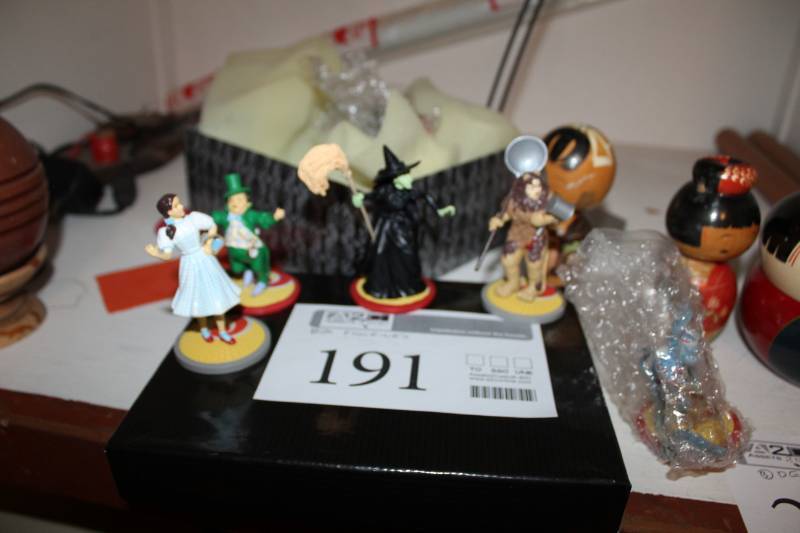 lot 191 image: Wizard of OZ Figurines