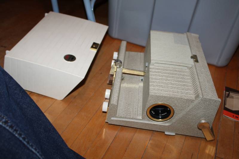 lot 288 image: Vintage 60s Sawyers 35mm Slide Projector