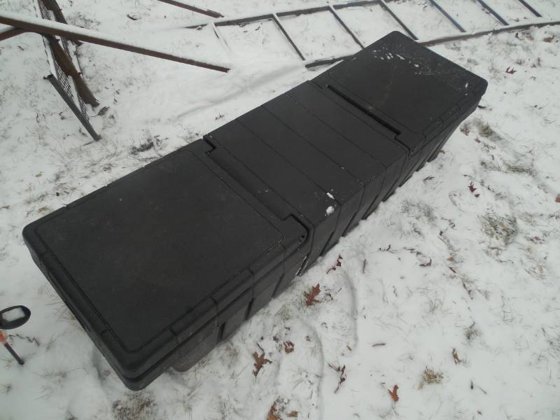 lot 7 image: TRUCK TOOL BOX