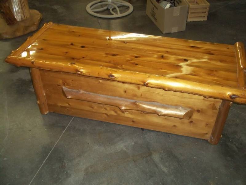 lot 10 image: 5 Trunk