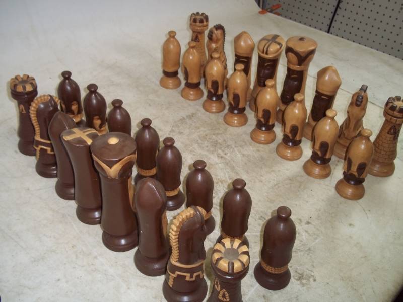lot 39 image: Ceramic Chess Set