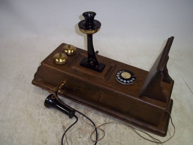 lot 40 image: Wood Telephone
