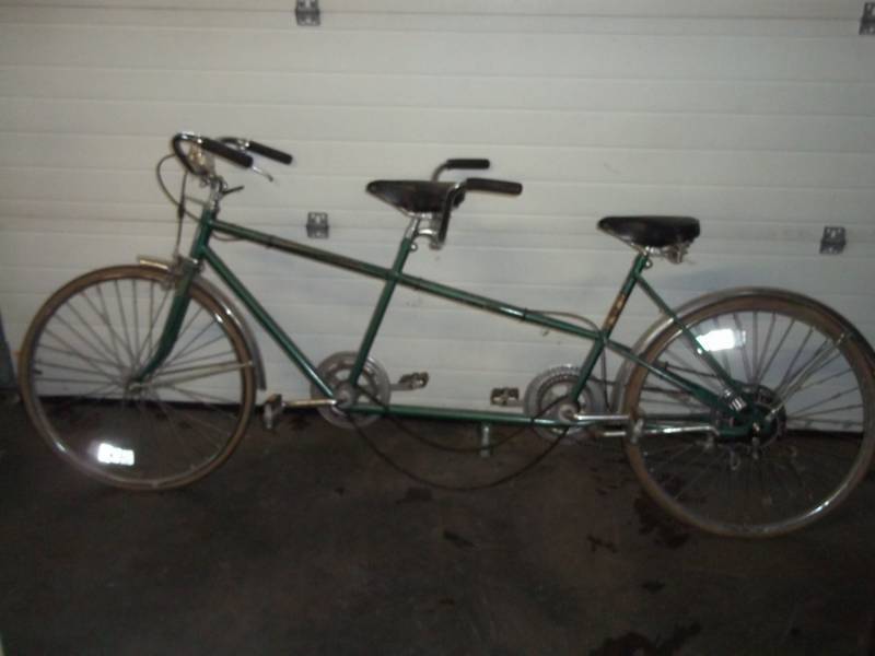 lot 41 image: Double Seat Bike