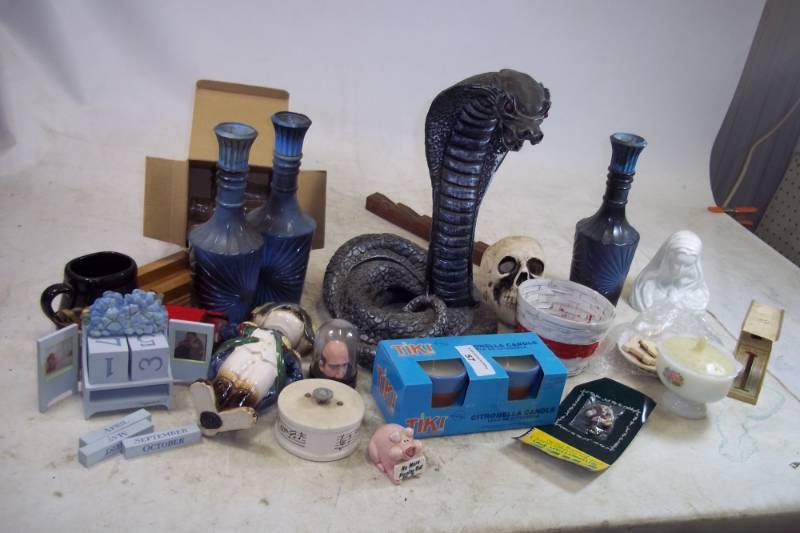 lot 57 image: Cobra and Dcor lot