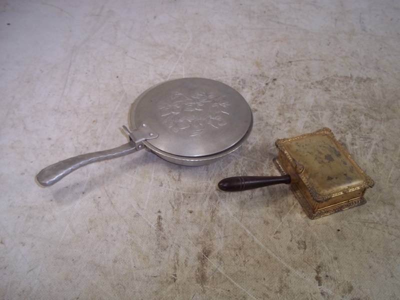 lot 83 image: BUTLER PANS