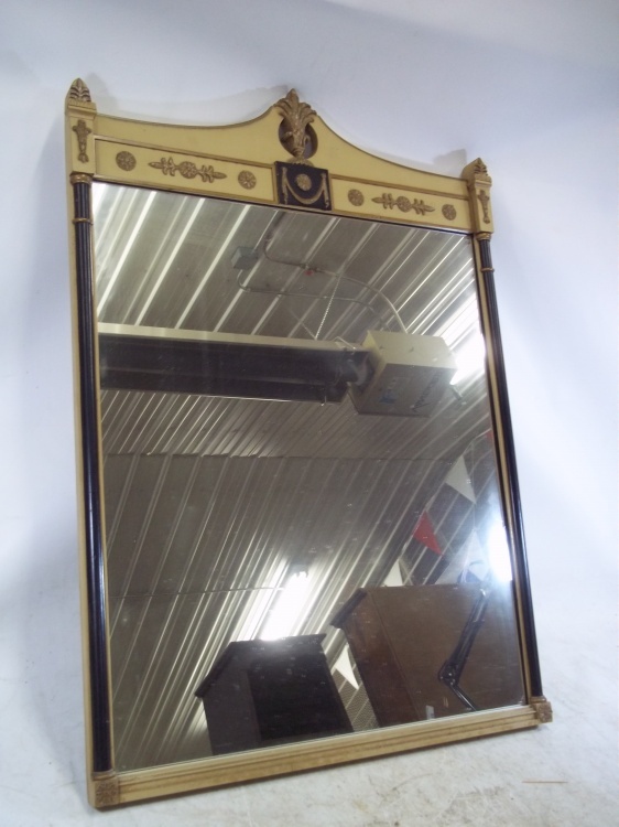 lot 106 image: Vintage Mirror 25 x 36