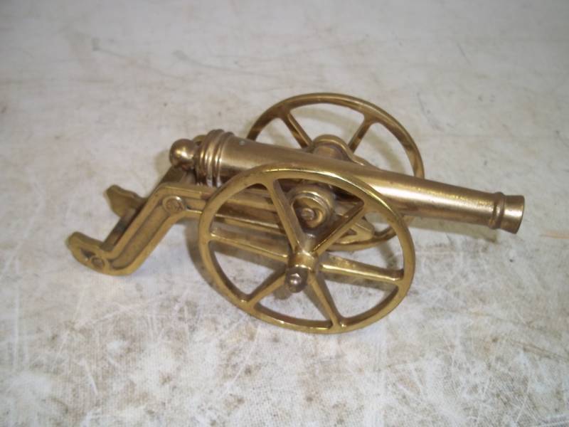 lot 108 image: Brass Cannon
