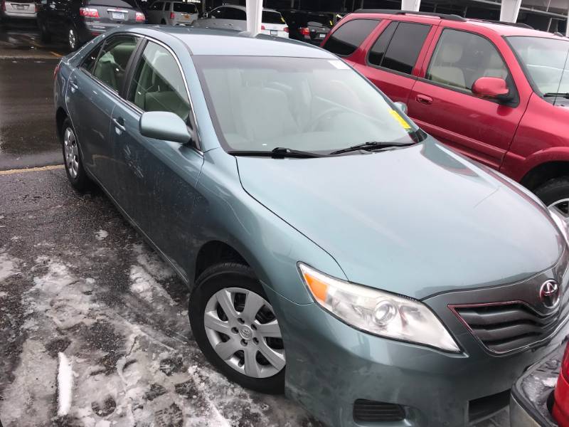 2010 Toyota Camry LE
