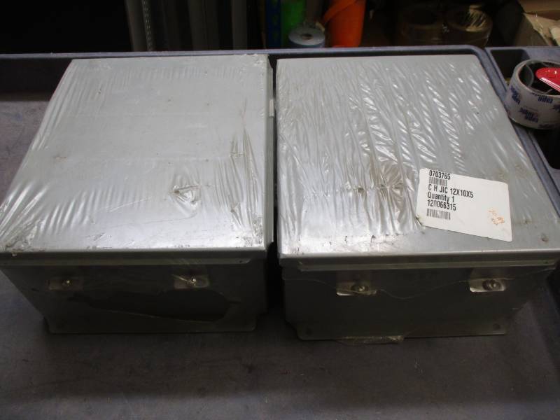 lot 37 image: 12 x 10 x 5 Nema 4 Small Continuous Hinge JIC Enclosure