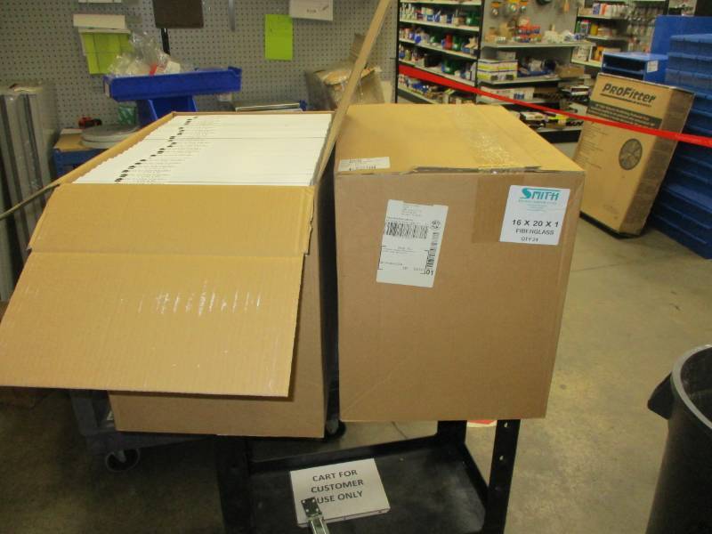 lot 51 image: Fiberglass air filters 16x20x1