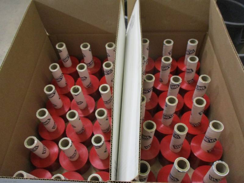 lot 61 image: 3 x 1000 80ga Green Stretch Film wDispenser