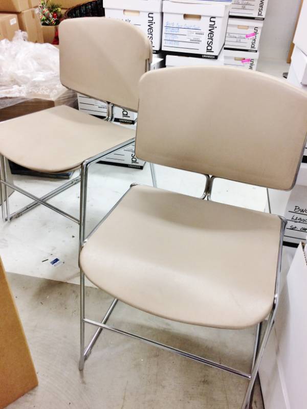 lot 28 image: Lot Of 3 Vintage MCM Steelcase Unusual Chrome Sled Base Hard Shell Stacking Chairs - These are selling on both ebay & 1st dibs for a lot of money 
