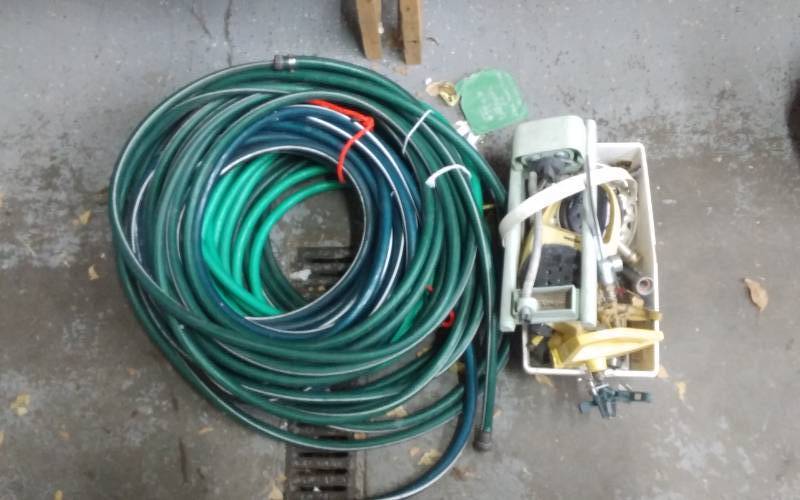 lot 4 image: Lot Of Garden Hose & Assorted Sprinklers