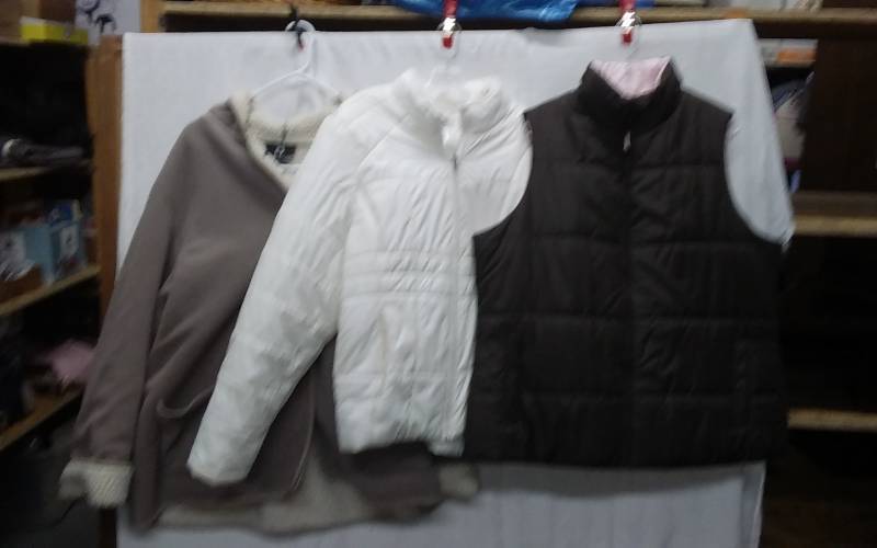 Ladies Plus Size 2X-2 Jackets & 1 Vest
