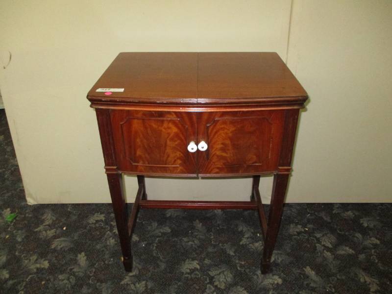 lot 24 image: Antique sewing cabinet empty