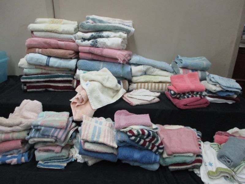 lot 48 image: Various Towels