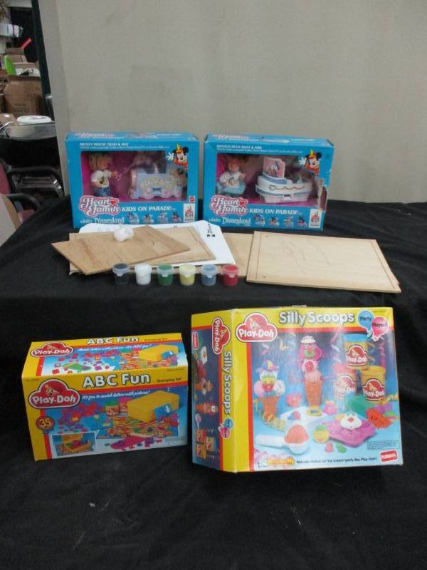 lot 62 image: Toys